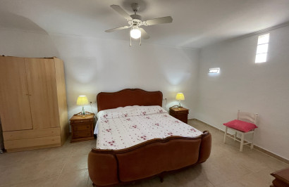 Herverkoop - Vrijstaande villa - Daya Nueva