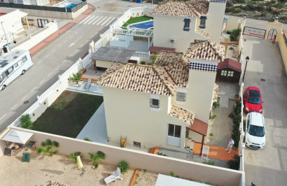 Reventa - Villa independiente - Algorfa