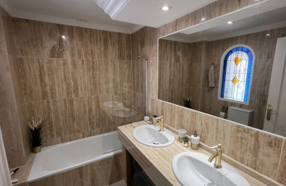 Reventa - Villa independiente - Algorfa