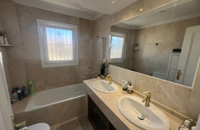 Reventa - Villa independiente - Algorfa