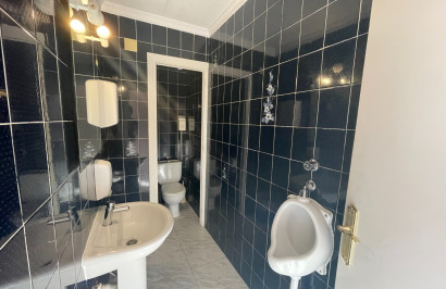 Resale - Commercial Unit - Torrevieja - Comunidad Valenciana