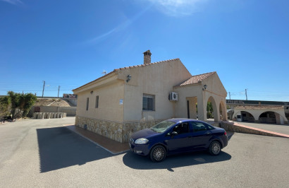 Reventa - Villa independiente - Crevillente