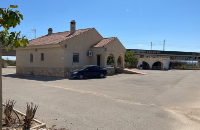 Reventa - Villa independiente - Crevillente