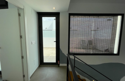 Herverkoop - Vrijstaande villa - Dolores - ZONA NUEVA