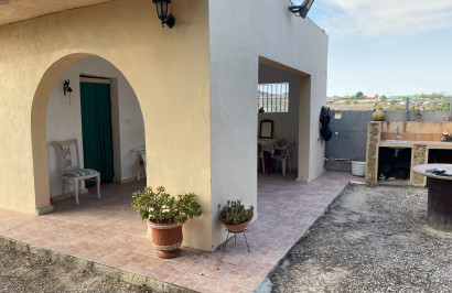 Resale - Finca / Country Property - Jacarilla