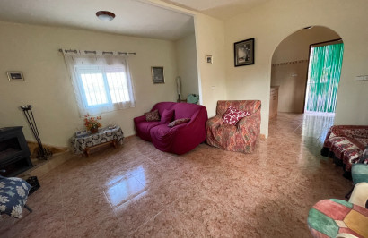 Resale - Finca / Country Property - Jacarilla