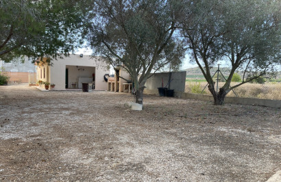 Resale - Finca / Country Property - Jacarilla