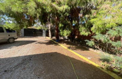 Resale - Finca / Country Property - Albatera