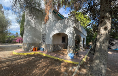 Resale - Finca / Country Property - Albatera