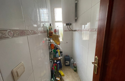 Resale - Finca / Country Property - Albatera