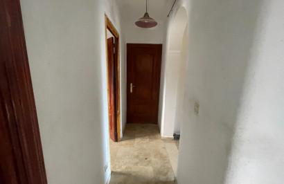 Resale - Finca / Country Property - Albatera