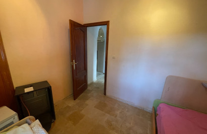 Resale - Finca / Country Property - Albatera