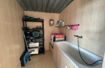 Resale - Finca / Country Property - Elche - Las Bayas