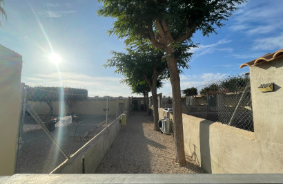 Resale - Finca / Country Property - Elche - Las Bayas