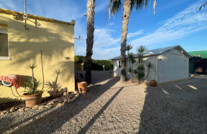 Resale - Finca / Country Property - Elche - Las Bayas