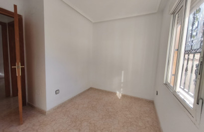 Resale - Apartment / Flat - Orihuela Costa - Punta Prima