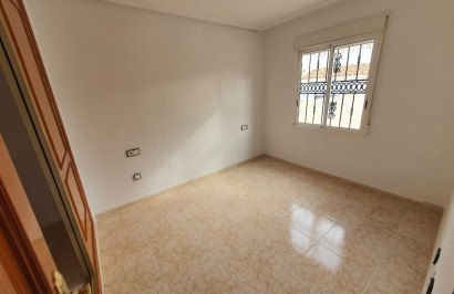 Resale - Apartment / Flat - Orihuela Costa - Punta Prima