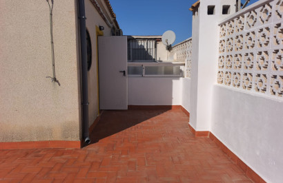 Resale - Apartment / Flat - Orihuela Costa - Punta Prima