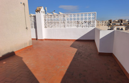 Resale - Apartment / Flat - Orihuela Costa - Punta Prima