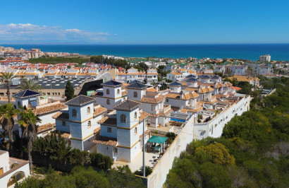 Resale - Detached Villa - Torrevieja - La Mata