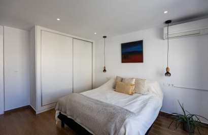 Resale - Town House - Torrevieja