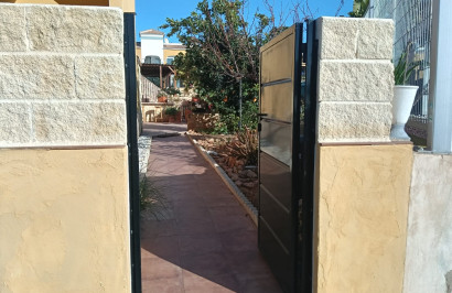 Resale - Apartment / Flat - Los Montesinos - La Herrada