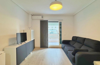 Resale - Apartment / Flat - Torrevieja - La Mata