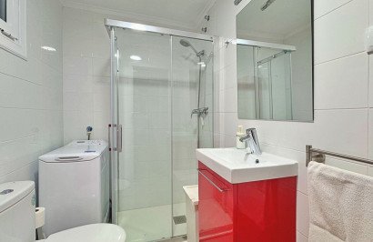 Resale - Apartment / Flat - Torrevieja - La Mata