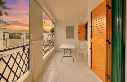 Resale - Apartment / Flat - Torrevieja - La Mata