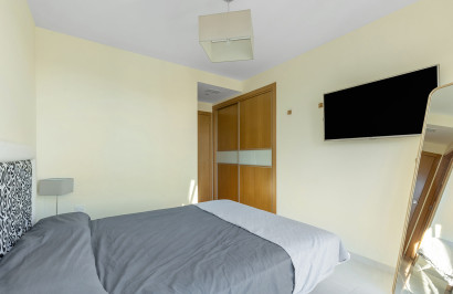 Resale - Apartment / Flat - Torrevieja - Punta Prima