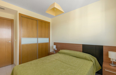 Resale - Apartment / Flat - Torrevieja - Punta Prima