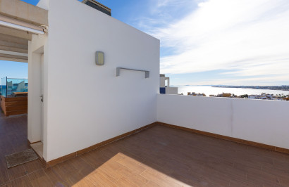 Resale - Apartment / Flat - Torrevieja - Punta Prima