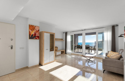 Resale - Apartment / Flat - Torrevieja - Punta Prima