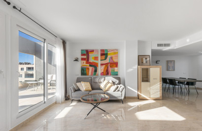 Resale - Apartment / Flat - Torrevieja - Punta Prima