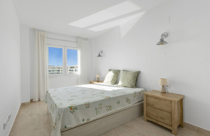 Resale - Apartment / Flat - Torrevieja - Punta Prima