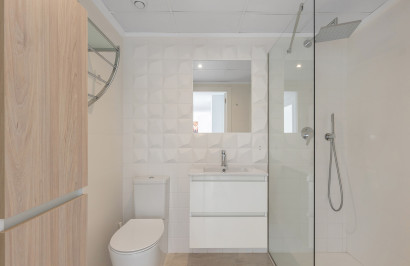 Resale - Apartment / Flat - Torrevieja - Punta Prima