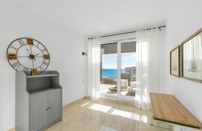 Resale - Apartment / Flat - Torrevieja - Punta Prima
