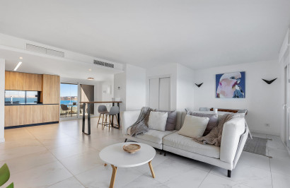 Resale - Apartment / Flat - Torrevieja - Punta Prima