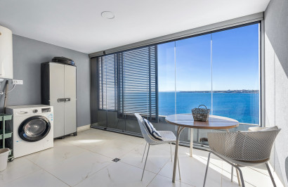 Resale - Apartment / Flat - Torrevieja - Punta Prima