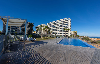 Resale - Apartment / Flat - Torrevieja - Punta Prima