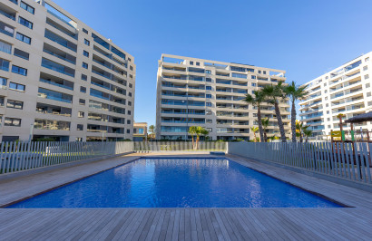 Resale - Apartment / Flat - Torrevieja - Punta Prima