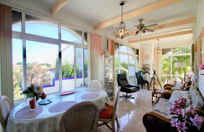 Resale - Detached Villa - Orihuela Costa - Villamartín