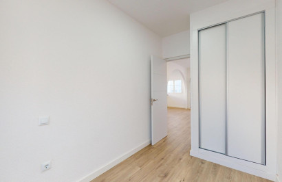 Resale - Apartment / Flat - San Miguel de Salinas - BLUE LAGOON