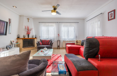 Resale - Finca / Country Property - La Zarza