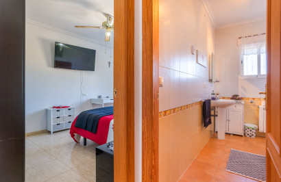 Resale - Finca / Country Property - La Zarza