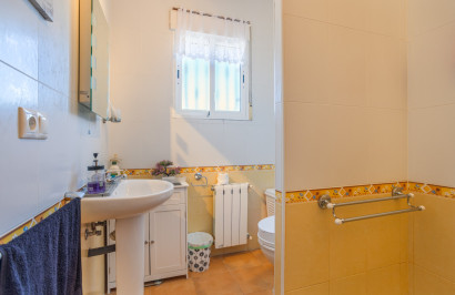 Resale - Finca / Country Property - La Zarza