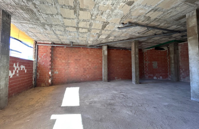 Reventa - Unidad Comercial - Jacarilla