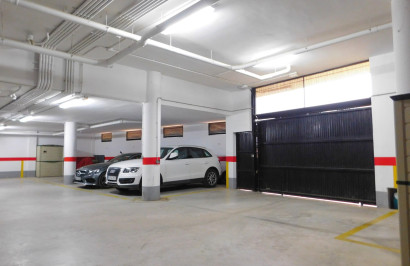 Resale - Apartment / Flat - Torremendo