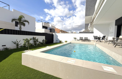 Resale - Apartment / Flat - Pilar de la Horadada - Costa Blanca Sur