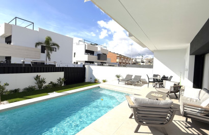 Resale - Apartment / Flat - Pilar de la Horadada - Costa Blanca Sur